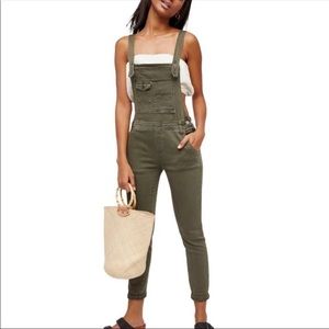 Free People Womans Washed Denim Skinny Overalls